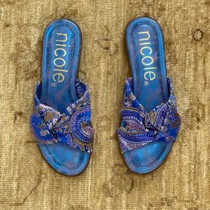 Gorgeous blue silk paisley print flats in royal blue, size 6.  By Nicole. NWOT